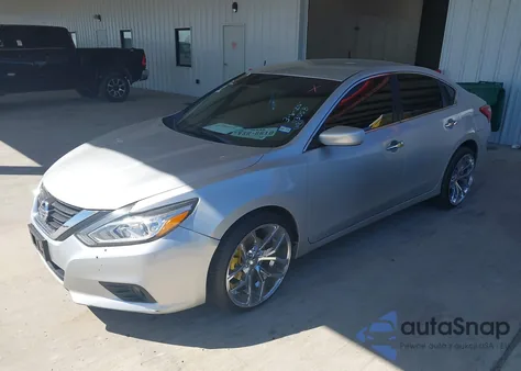 2017 Nissan Altima 2.5/2.5 S/2.5 Sl/2.5 Sr/2.5 Sv из США, поврежденный, VIN 1N4AL3AP1HC113058